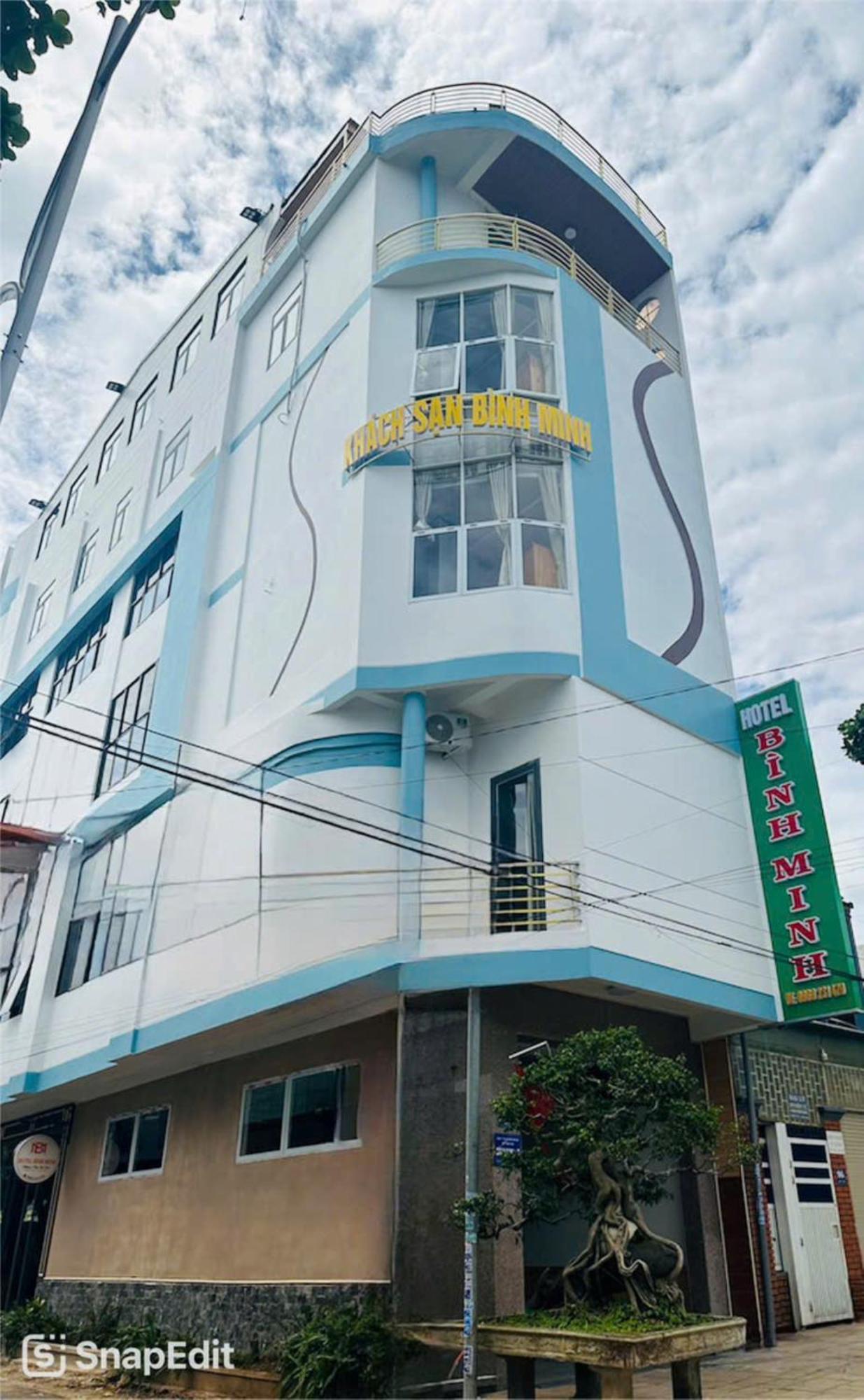 Binh Minh Hotel Плейку Екстер'єр фото